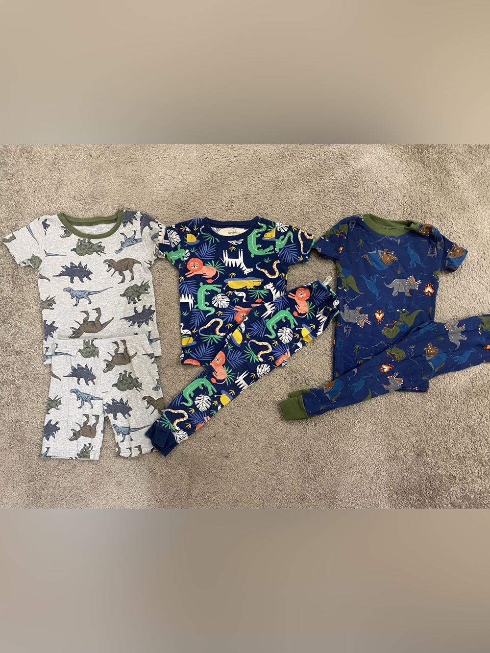 Boys Carters Dinosaur Pjs Lot size 6  (3 total)